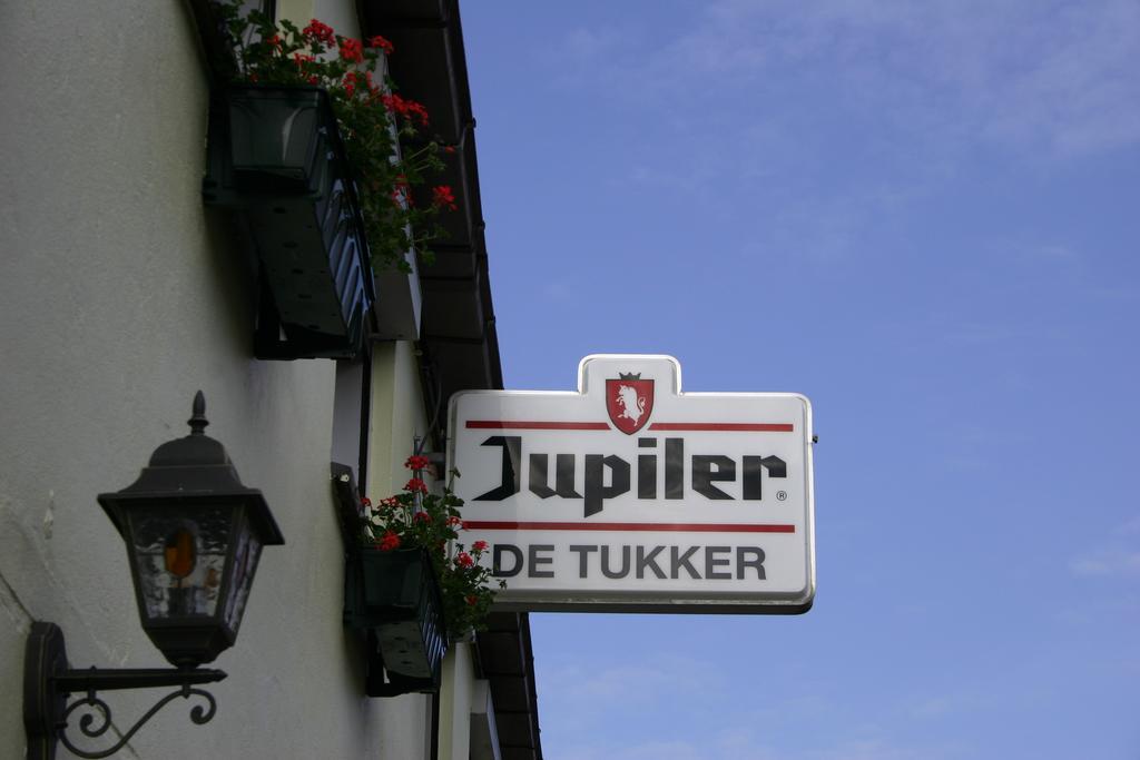 Hcr De Tukker Hotel Westdorpe ภายนอก รูปภาพ