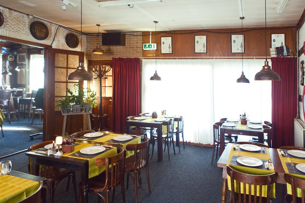 Hcr De Tukker Hotel Westdorpe ภายนอก รูปภาพ