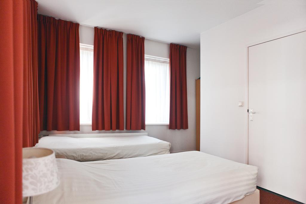 Hcr De Tukker Hotel Westdorpe ภายนอก รูปภาพ